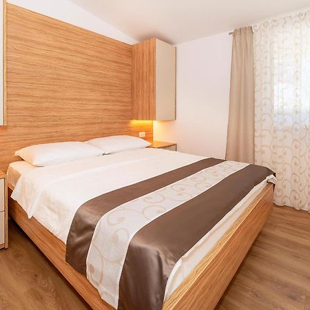 Apartments Kricin II Baska  Luaran gambar